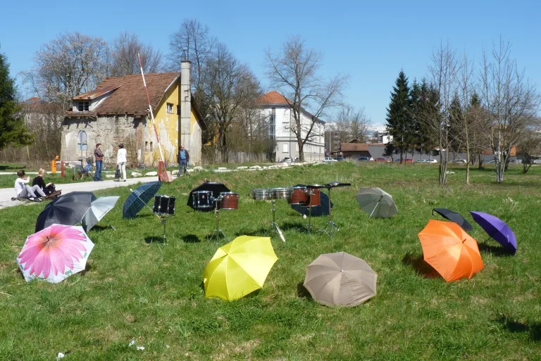Nebo nad nami, Dogodek, Nazorjeva, 2013