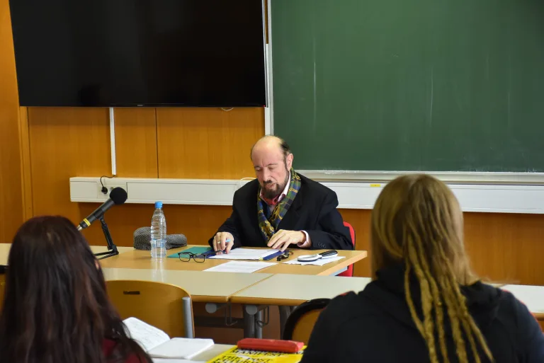 Darko Suvin, gost na Akademiji, Gradivo, Trubarjeva, Oddelek za dramaturgijo in scenske umetnosti, 2016