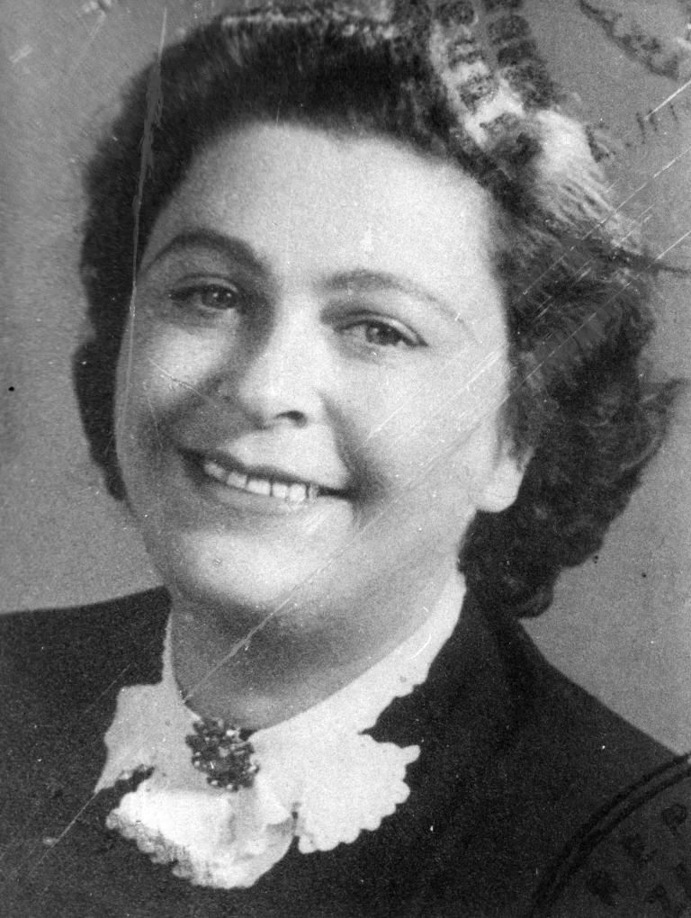 Vera Adlešič Popovič, Osebnost, Profesorica, Nazorjeva, Oddelek za gledališče in radio, 1947–1968