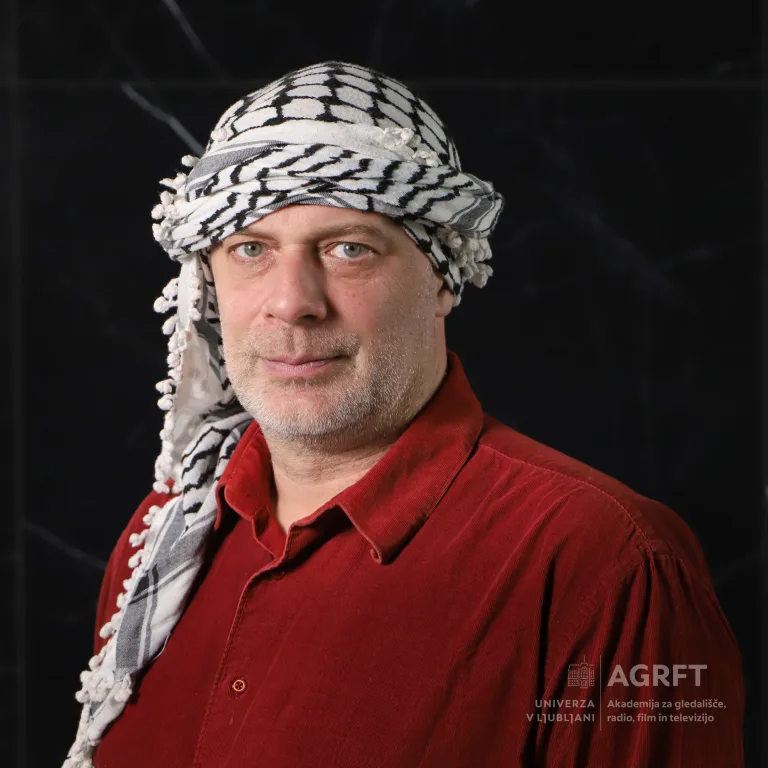 Kamera, 19 fotografij, Fotografija