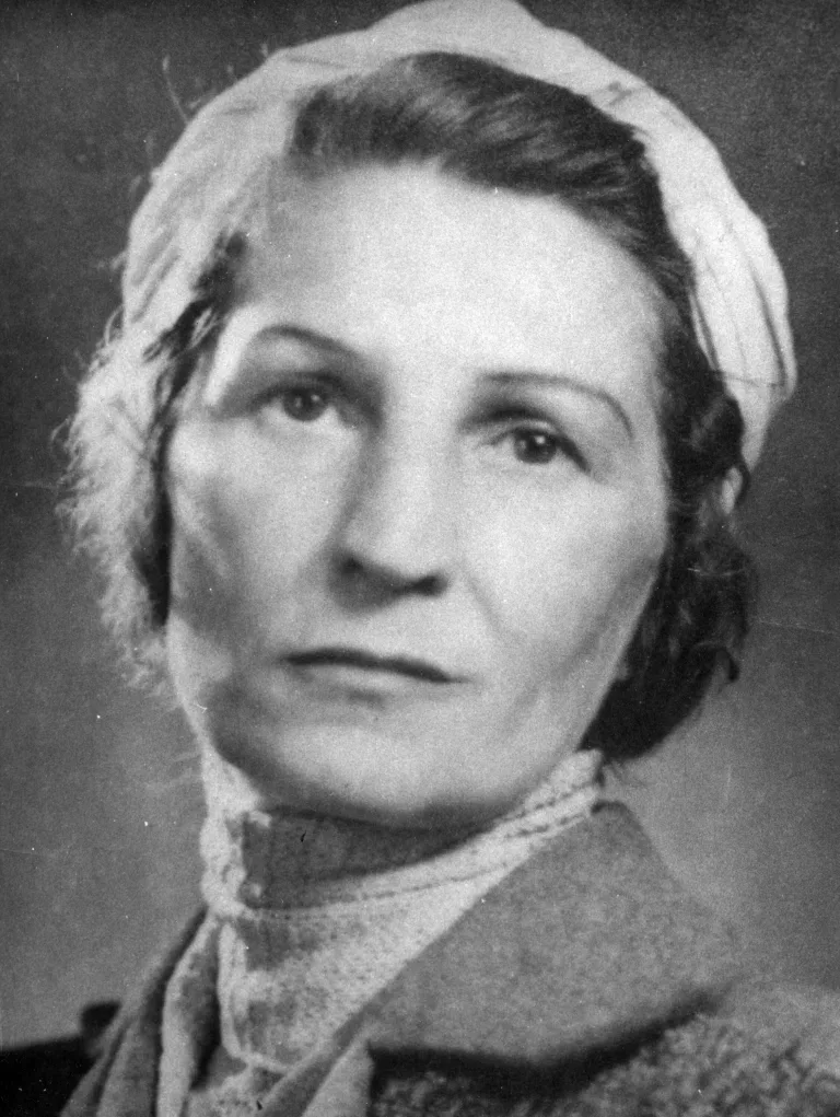 Mihaela Šarič, Osebnost, Profesorica, Nazorjeva, Oddelek za gledališče in radio, 1951–1964