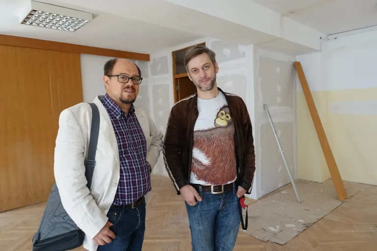 Martin Srebotnjak, 5 fotografij, Fotografija