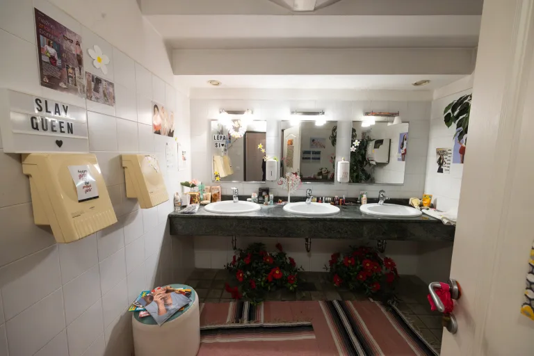 Smer B, Fotografija