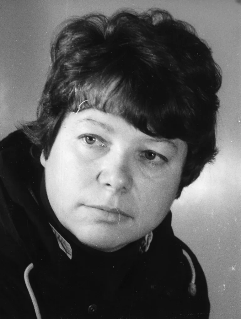 Meta Hočevar, Osebnost, Dekanja, Nazorjeva, Oddelek za gledališče in radio, 1999–2001